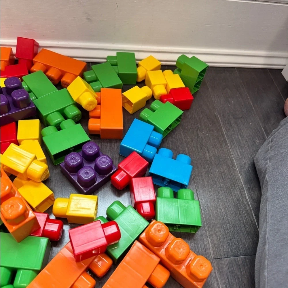 NWOT Kids Work Vibrant Building Blocks Set for Kids Toddler Boys Girls